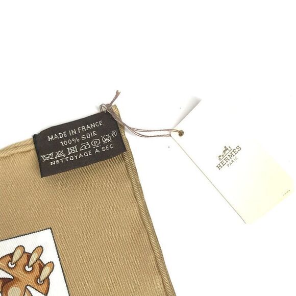 Hermes Scarf Carré 90 Carré 90 Silk Beige - Picture 4 of 7